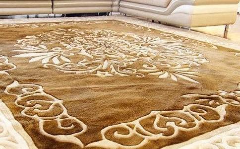 成都地毯应该如何进行清洗？