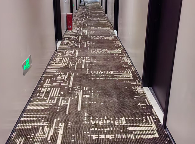 重庆懒鹿酒店过道地毯