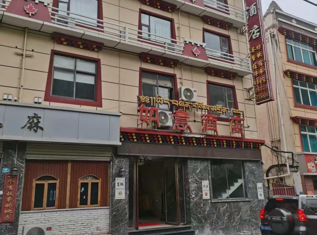 阿坝州黑水县如意酒店过道地毯